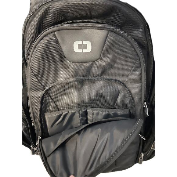OGIO Rally Black Padded Computer Backpack - Picture 3 of 6